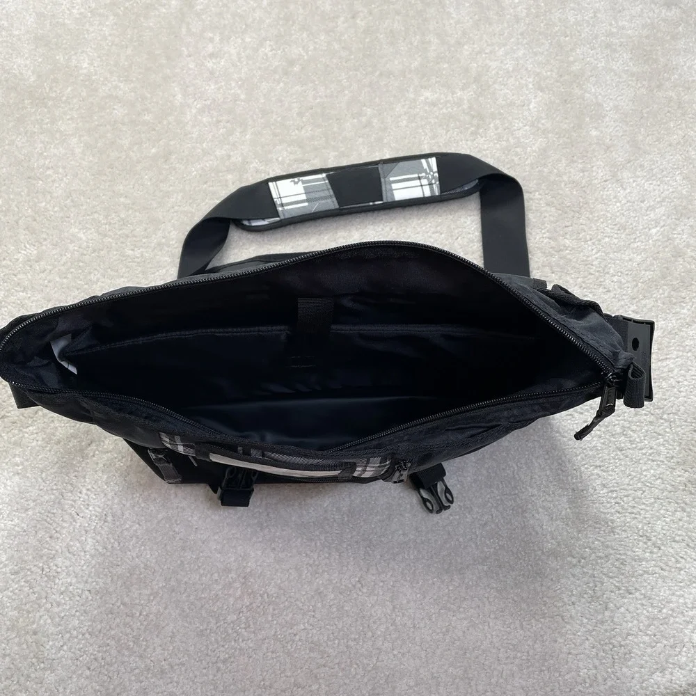 L.L. BEAN Messenger Bag Shoulder Medium Strap Push Lock Logo Black Print